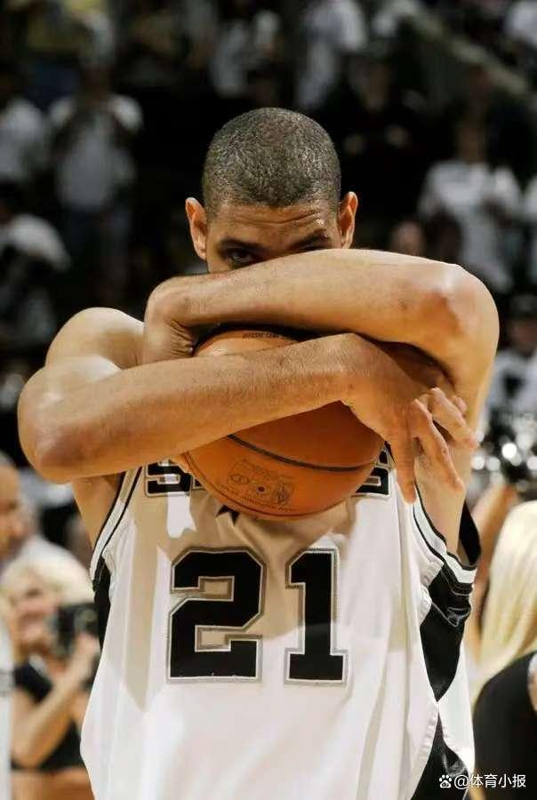 沪媒：中乙最佳射手费尔南多跟随玉昆训练，是否加盟还不确定（沪媒：中乙金靴费尔南多随玉昆合练，是否签约仍待定）