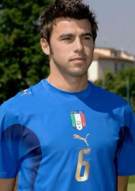 每体：巴萨关注外租门将雅科比什维利，他有望成为巴萨二号守门员（每体：巴萨盯上外租门将雅科比什维利，或将出任球队二号门将）