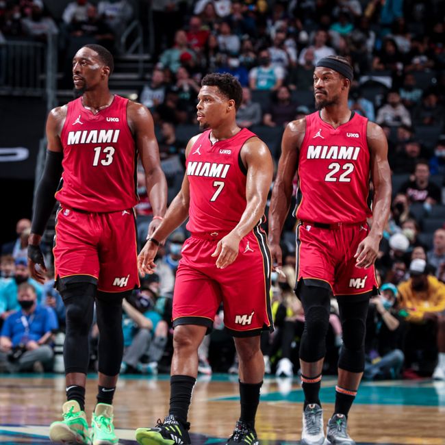 年薪6000万却场均只有14分！库里真被他坑惨了，勇士必须改变阵容（6000万年薪仅14分输出，库里被拖累，勇士必须变阵）