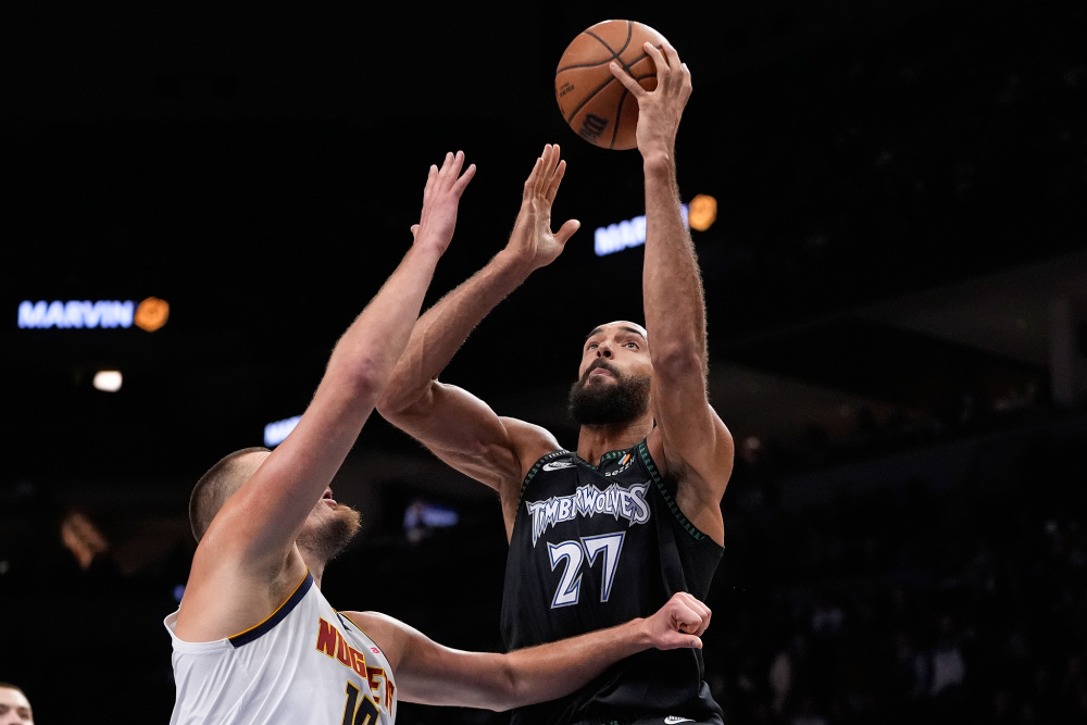 足协杯官方发布决赛纪念产品：纪念徽章38元，围巾58元（足协杯官方上架决赛纪念周边：徽章38元、围巾58元）